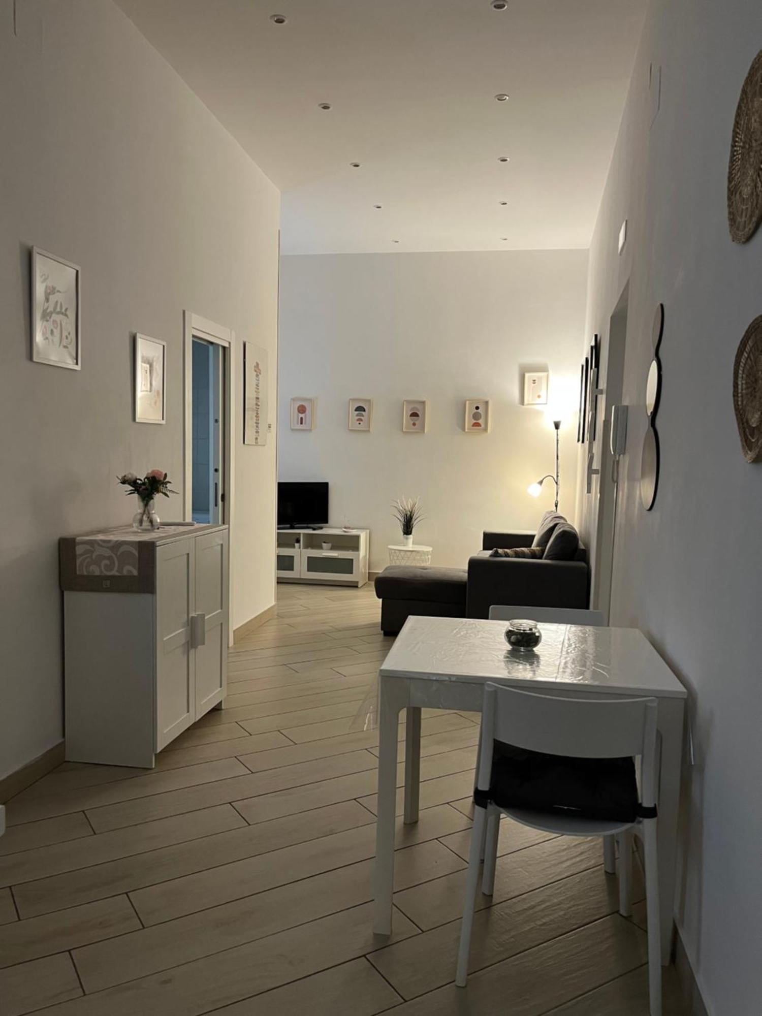 Il Vicoletto Apartment เนเปิลส์ ภายนอก รูปภาพ